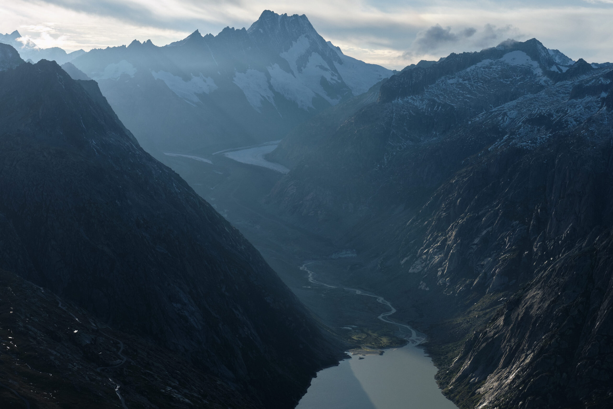 Landschaft mit Gletscher und See